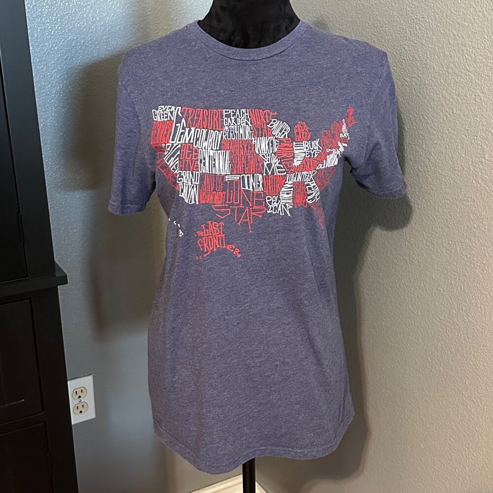 Mad Engine USA Map Graphic T-Shirt Women’s Medium Gray Short Sleeve Tee 38/40‎
